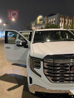 GMC Sierra